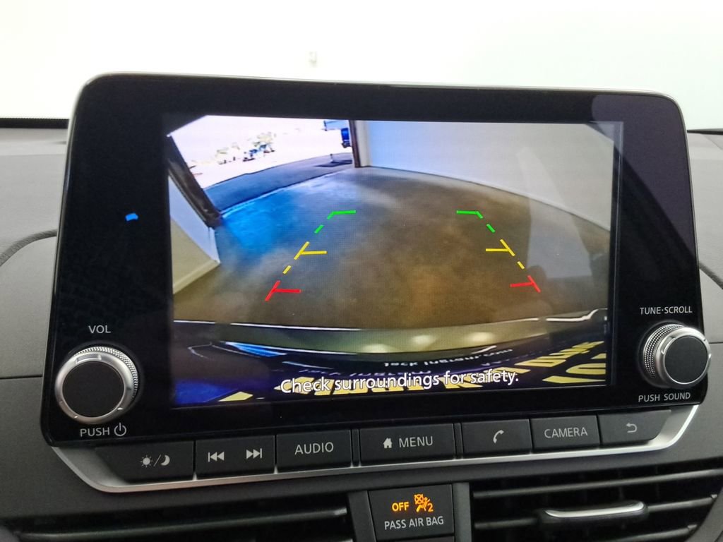 Used 2025 Nissan Altima 2.5 S FWD image 11