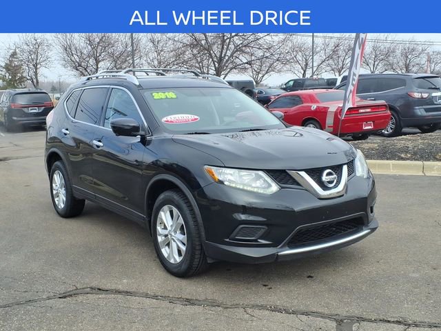 Used 2016 Nissan Rogue SV w/ SV Premium Package image 3