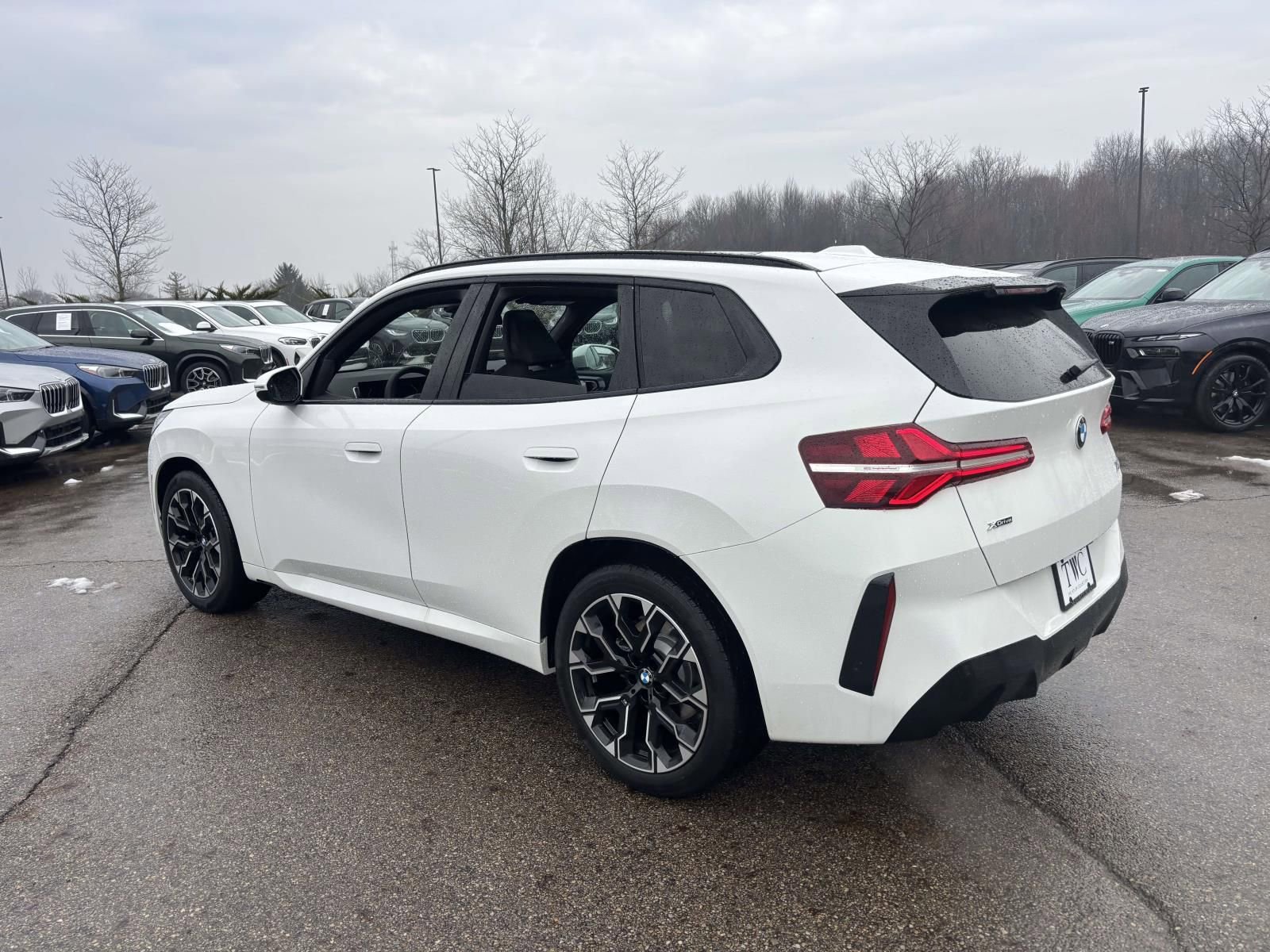 New 2026 BMW X3 xDrive30 w/ M Sport Package AWD/4WD image 5
