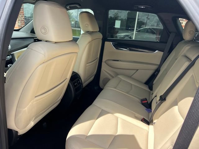 Used 2019 Cadillac XT5 FWD image 21