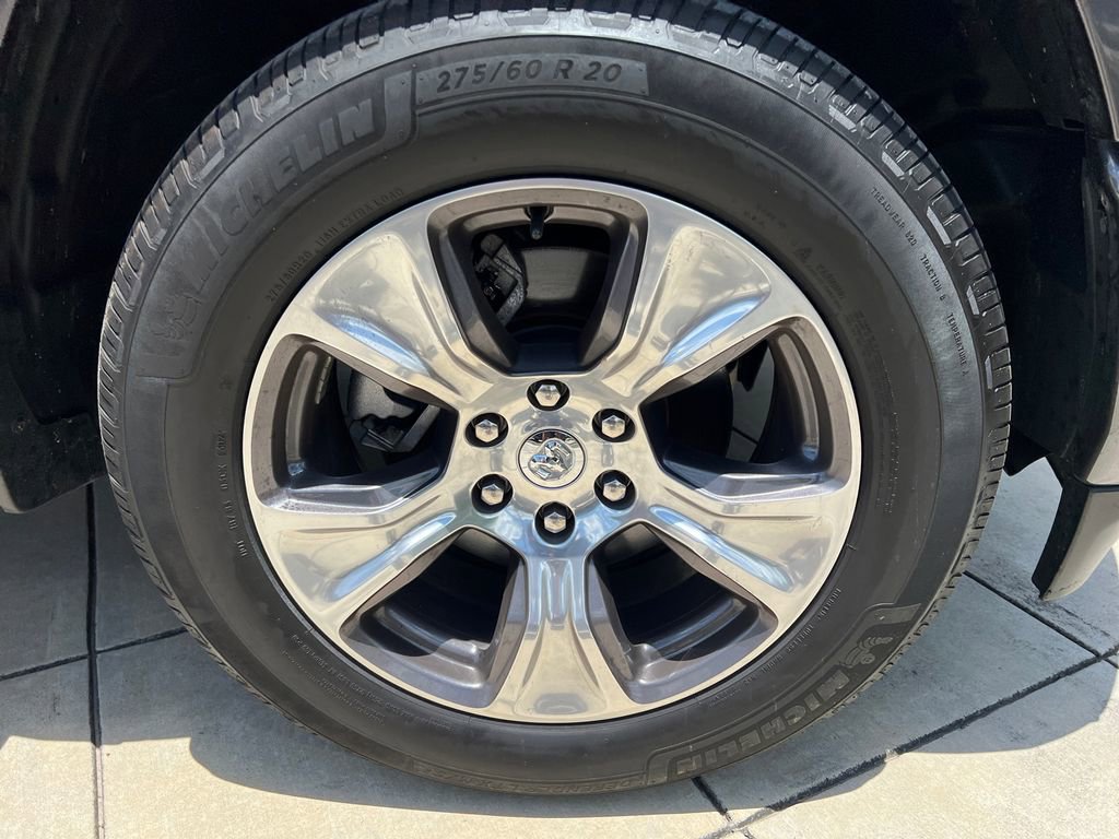 Used 2024 RAM 1500 Laramie AWD/4WD image 5