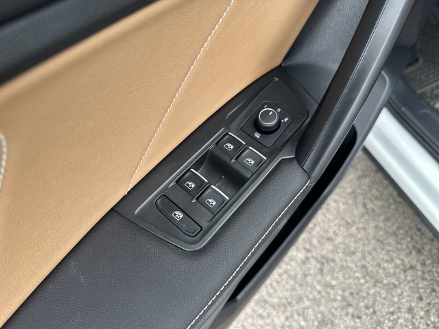 Certified 2023 Volkswagen Tiguan SE w/ Panoramic Sunroof Package AWD/4WD image 12