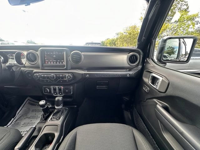 Used 2019 Jeep Wrangler Sport AWD/4WD image 29