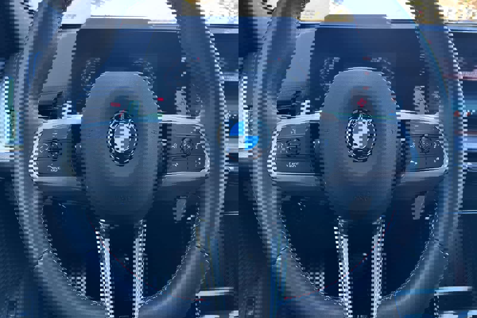 Used 2025 BMW X1 M35i image 25