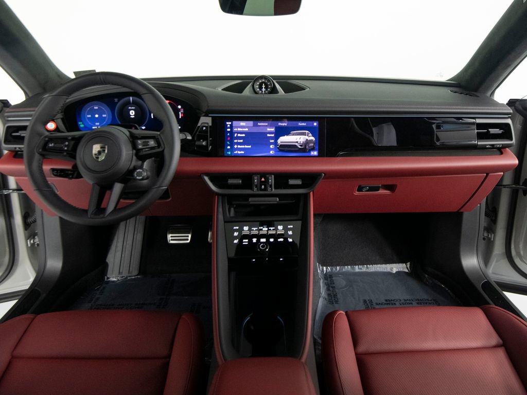 New 2026 Porsche Macan Turbo Electric image 33