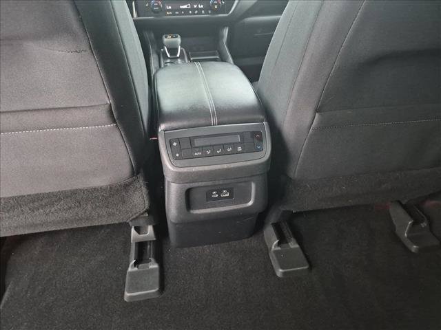 Used 2022 Nissan Pathfinder SV FWD image 18