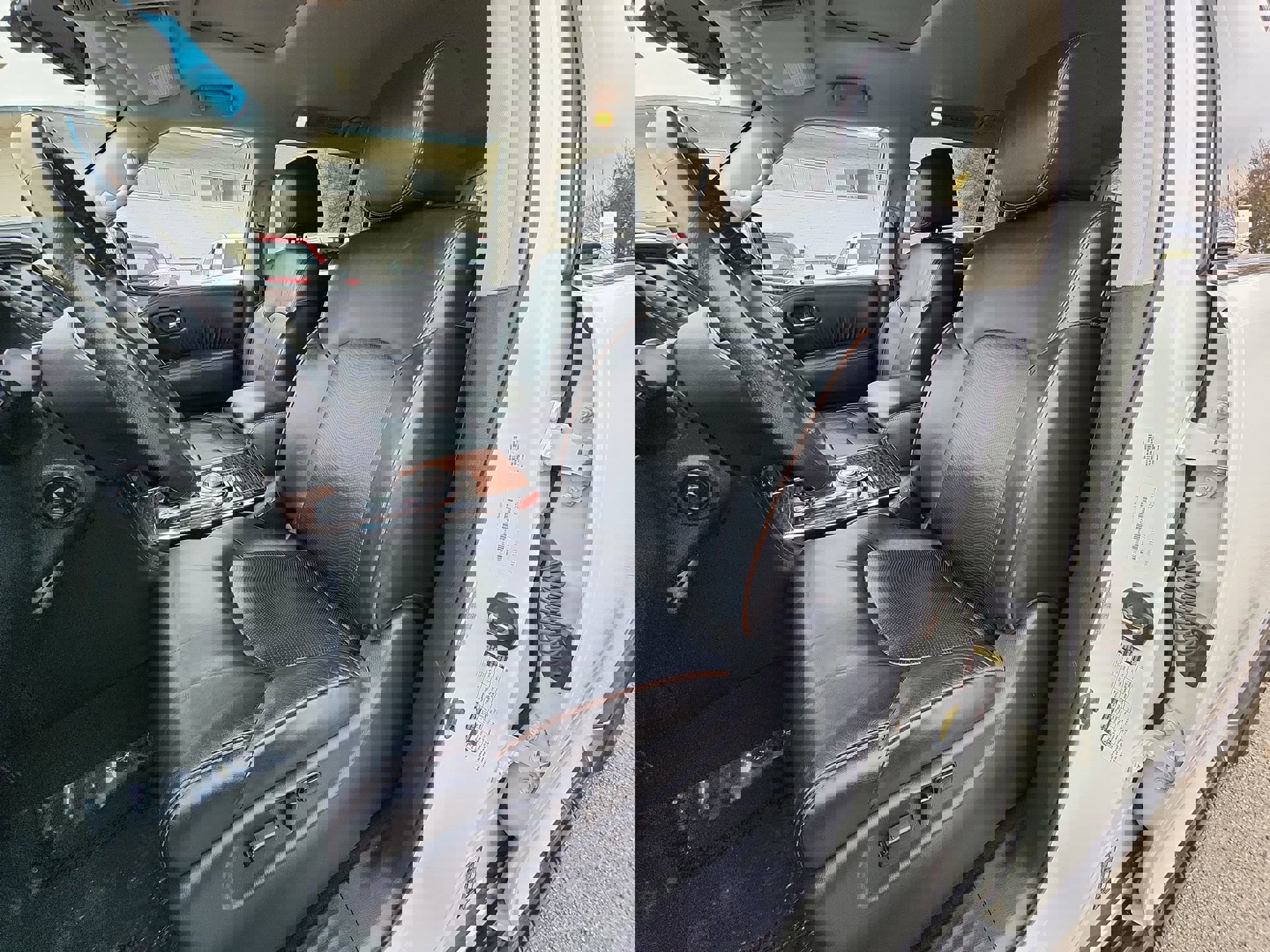 Used 2017 Nissan Armada Platinum w/ Captain Seat Package image 13