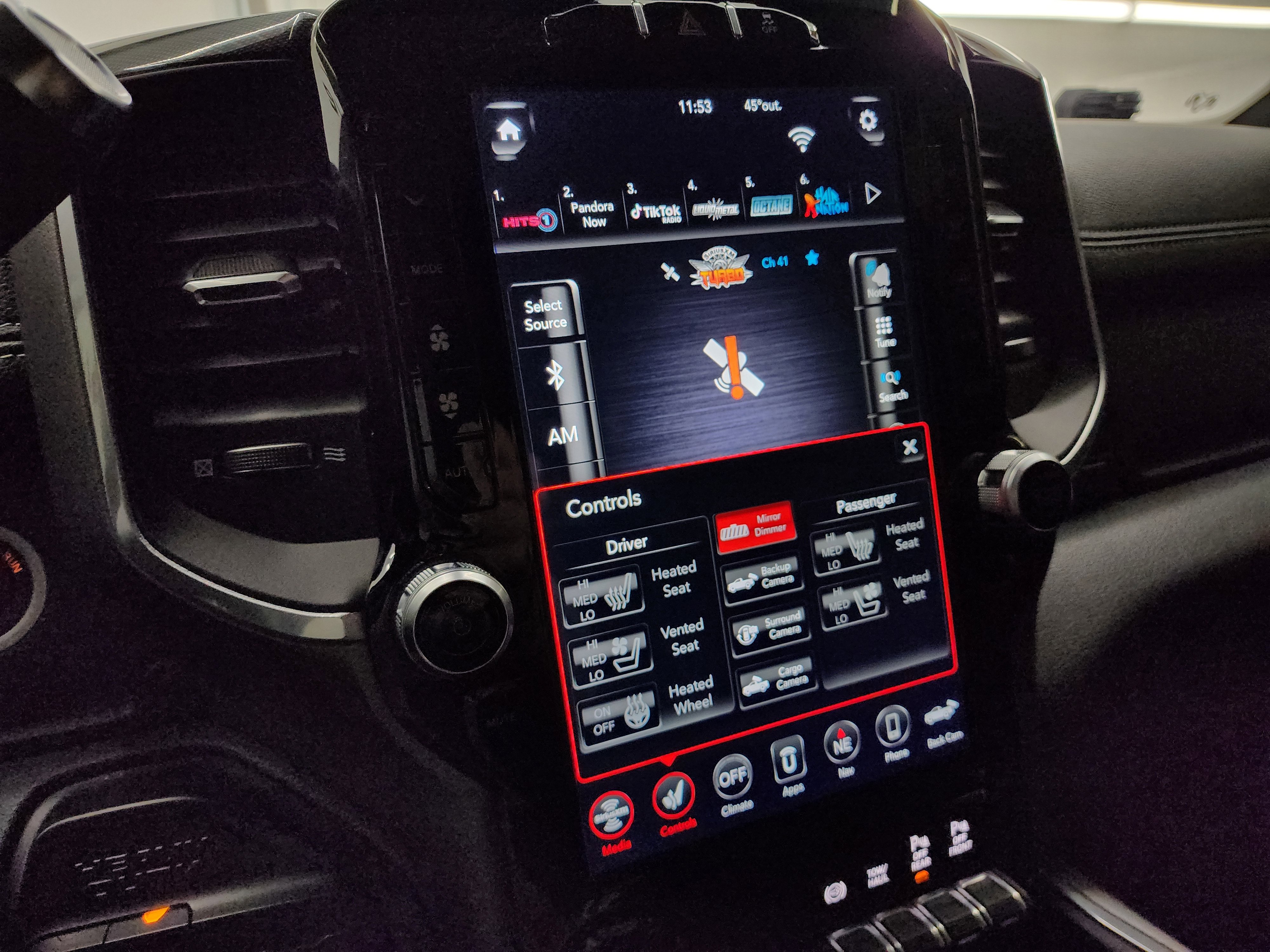 Used 2021 RAM 3500 Laramie w/ Night Edition image 54