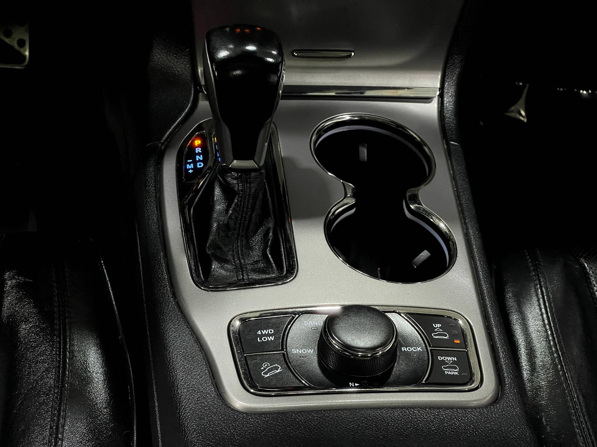 Used 2020 Jeep Grand Cherokee High Altitude AWD/4WD image 29
