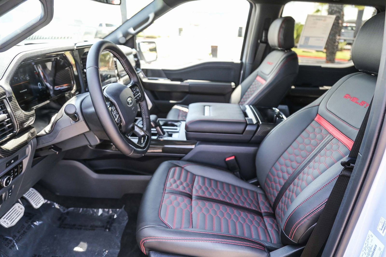 New 2025 Ford F150 Lariat w/ Equipment Group 502A High image 23