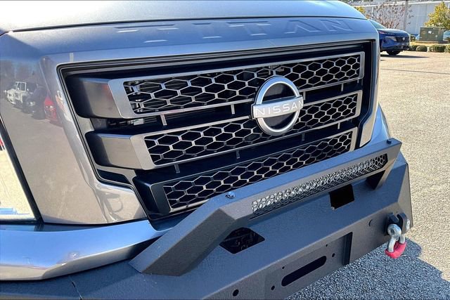 Used 2024 Nissan Titan SV w/ SV Convenience Package image 28