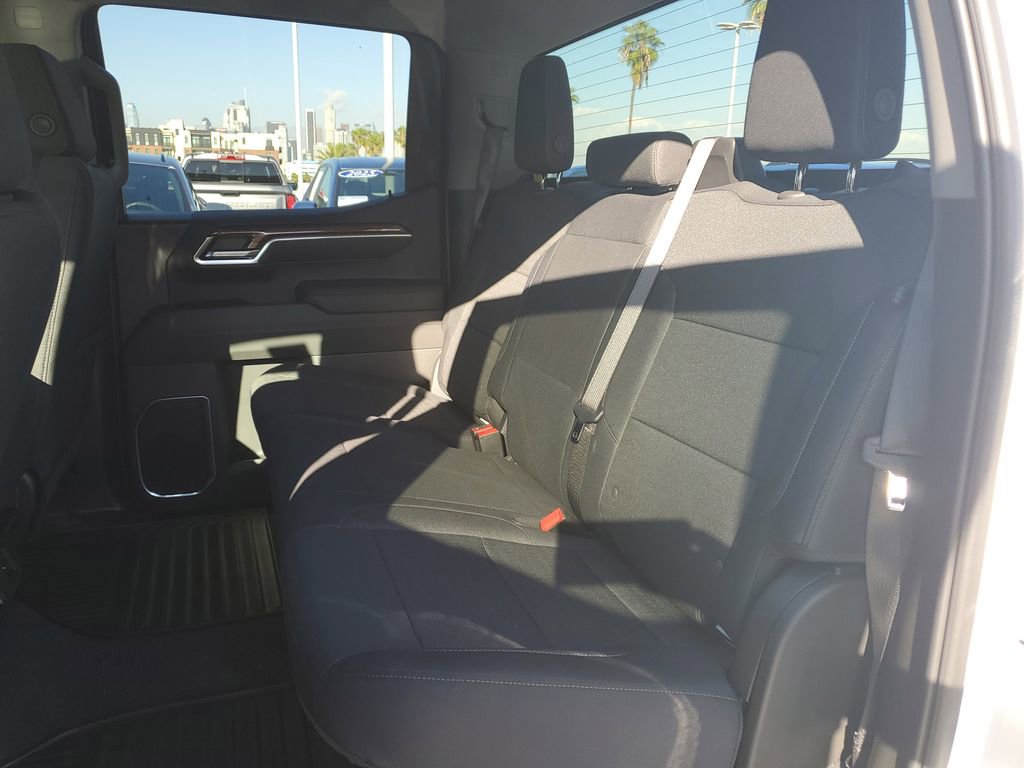 Used 2025 Chevrolet Silverado 1500 LT image 13