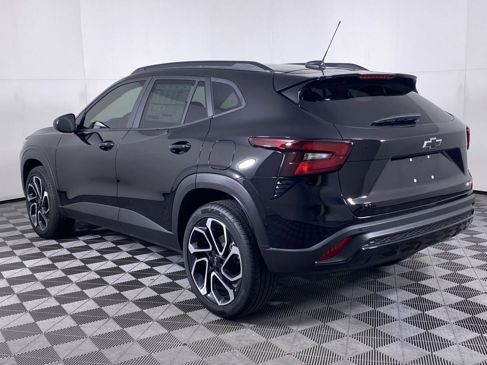 New 2026 Chevrolet Trax RS w/ Driver Confidence Package FWD image 17