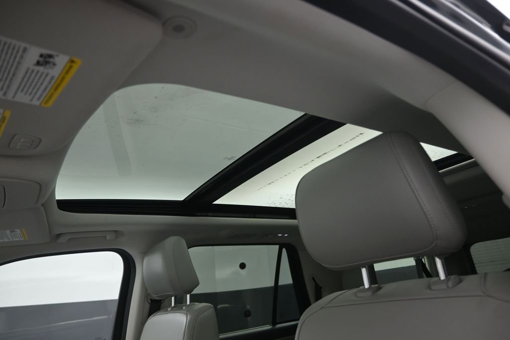 Used 2025 Ford Expedition Max Active AWD/4WD image 12