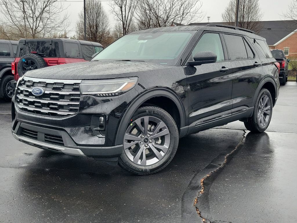 New 2026 Ford Explorer Active image 1