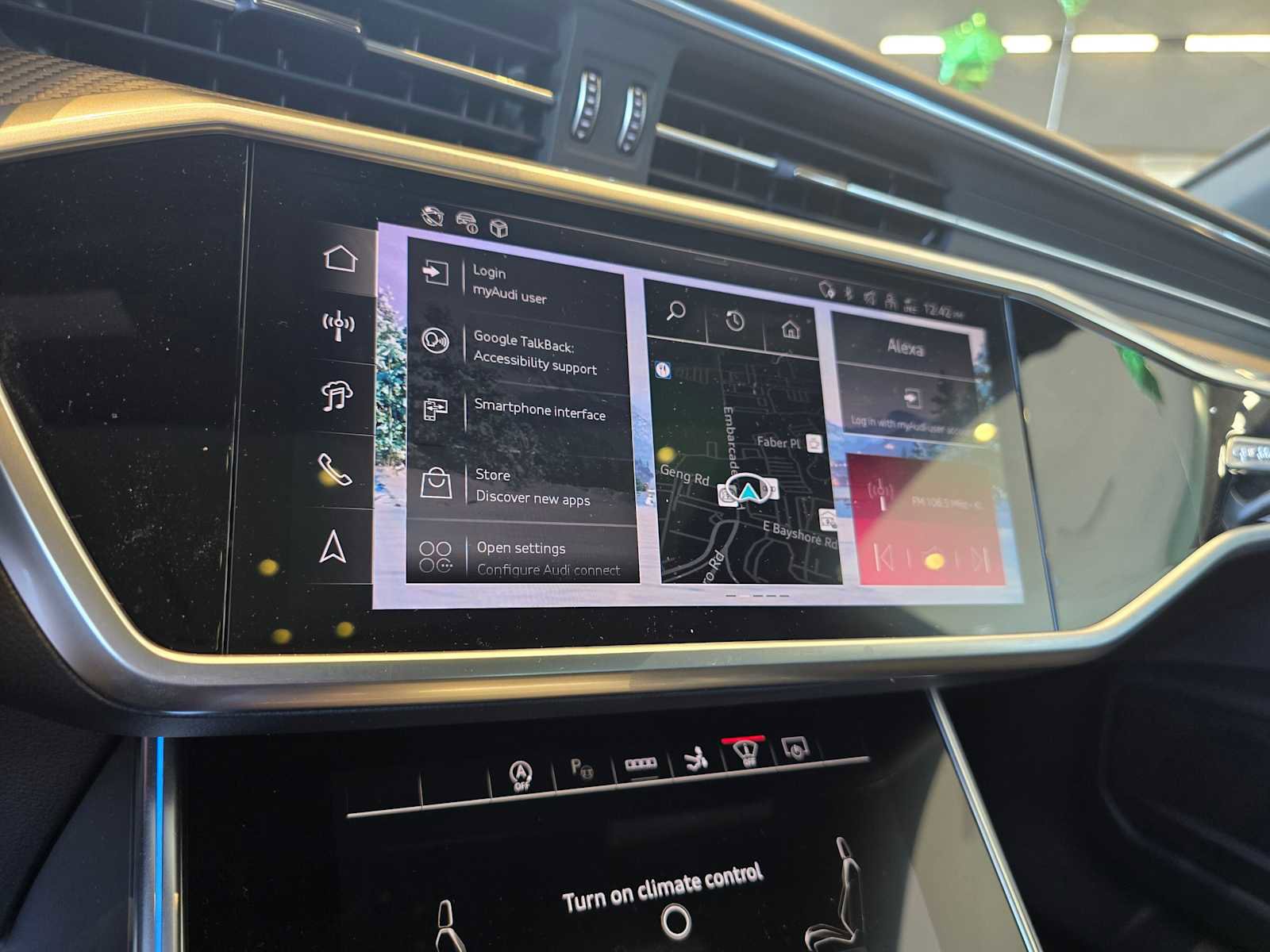 New 2025 Audi RS 7 Performance image 30