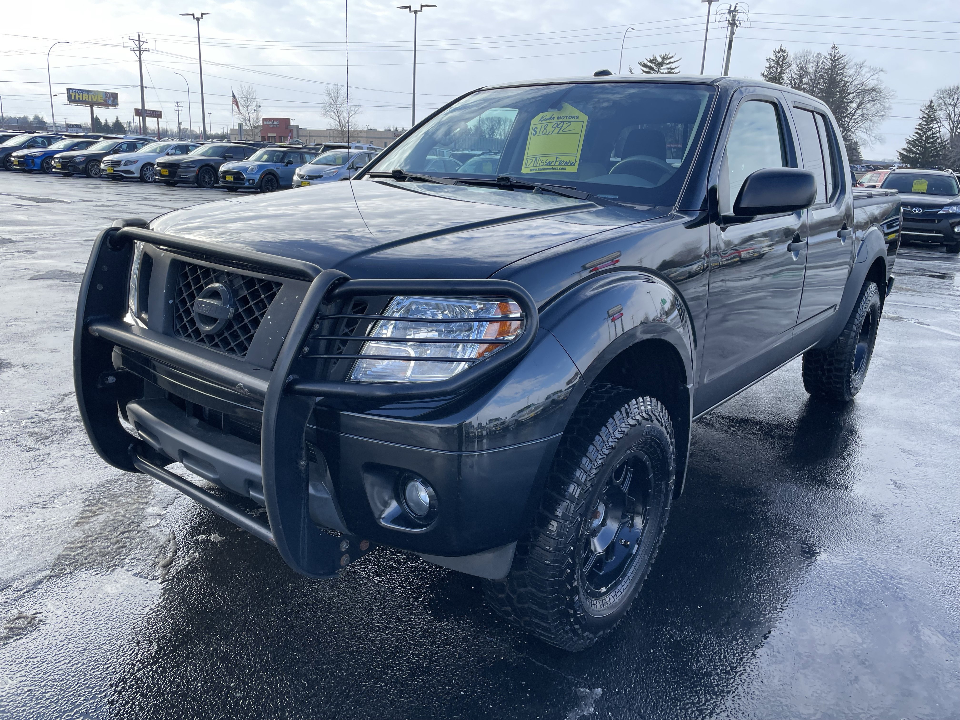 Used 2017 Nissan Frontier SV w/ SV Value Truck Package image 4