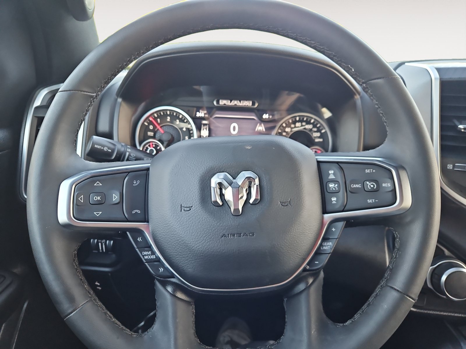 Used 2025 RAM 1500 Big Horn AWD/4WD image 13