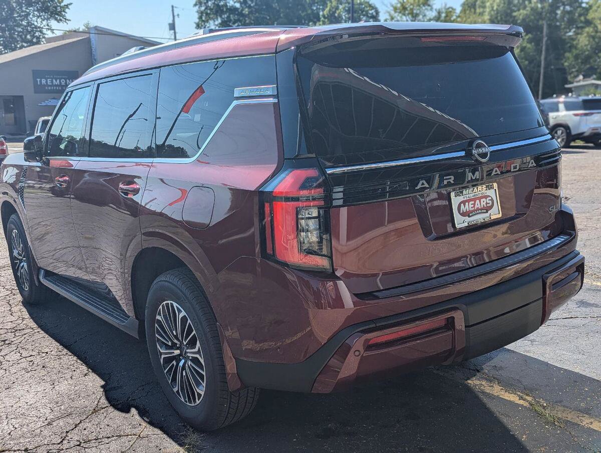 New 2026 Nissan Armada SL w/ Captain's Chari Seat Package AWD/4WD image 7