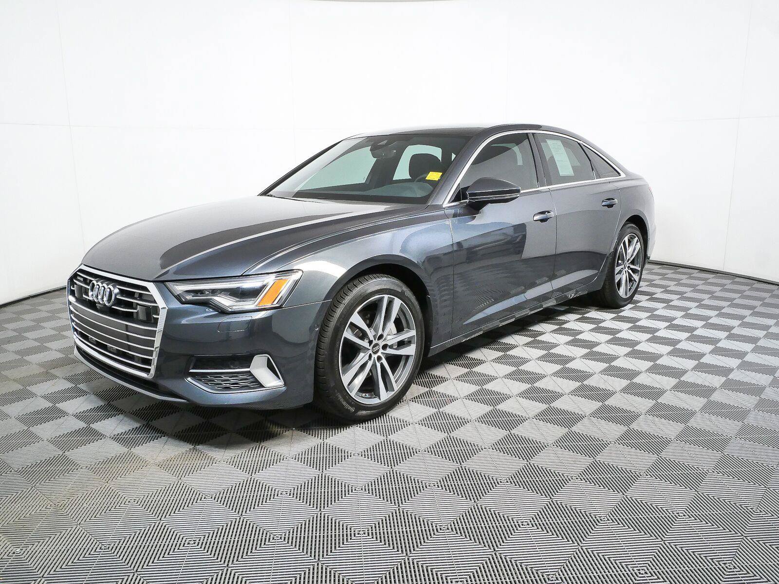 Used 2023 Audi A6 Premium Plus w/ Premium Plus Package AWD/4WD image 32