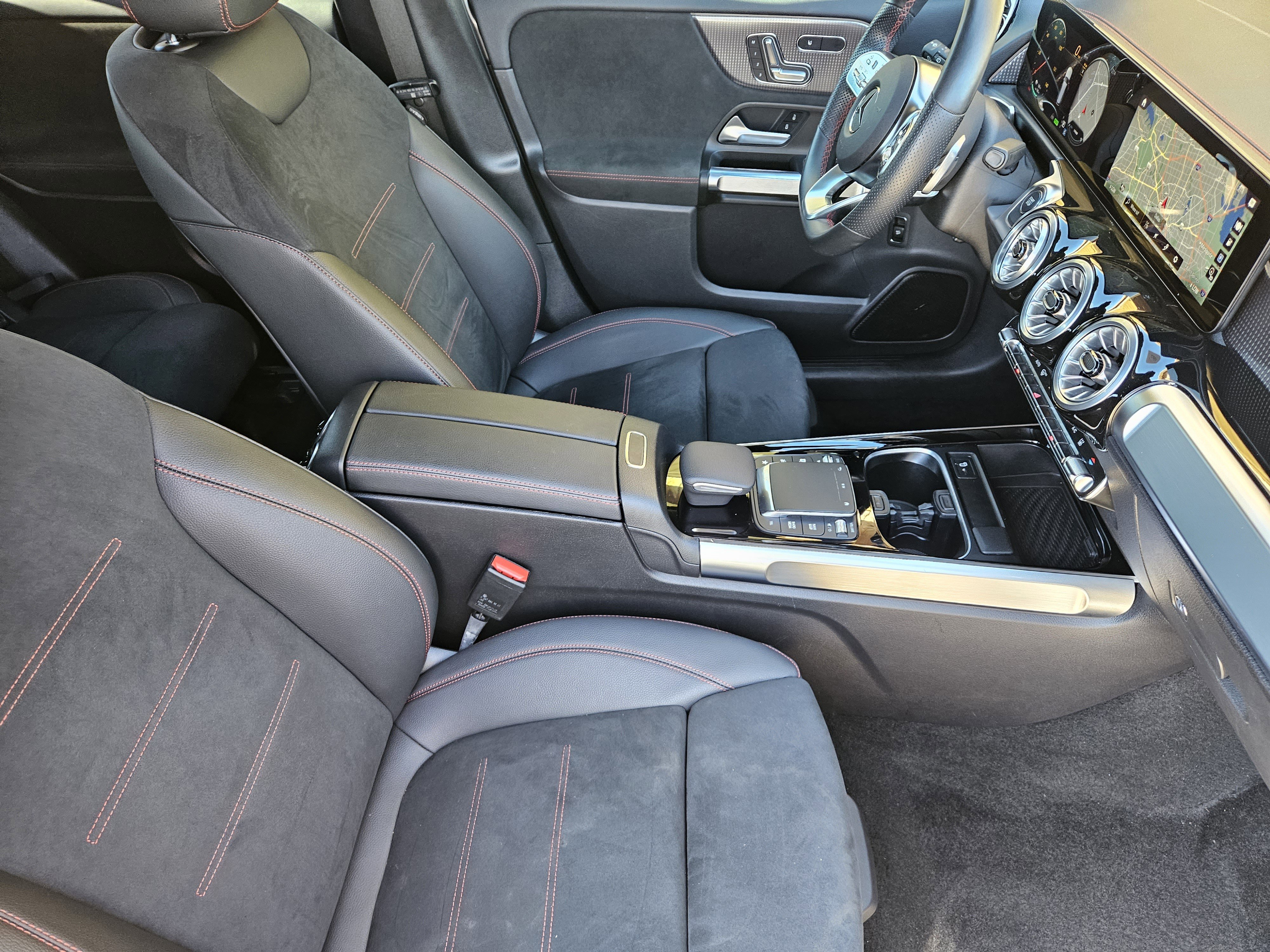 Used 2023 Mercedes-Benz EQB 300 4MATIC image 15