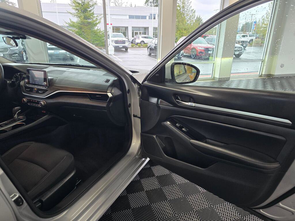 Used 2023 Nissan Altima 2.5 SV image 43