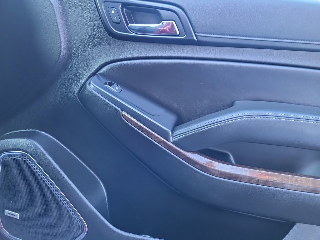 Used 2019 Chevrolet Tahoe LT w/ Luxury Package image 16