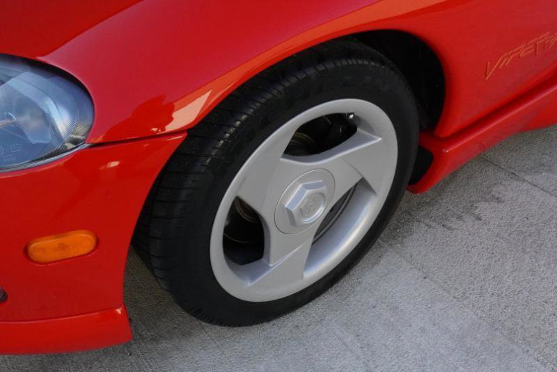 Used 1994 Dodge Viper RT/10 RWD image 24