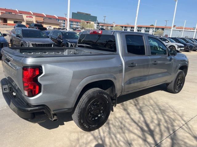 Used 2024 Chevrolet Colorado W/T image 2