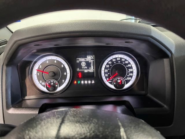Used 2015 RAM 1500 Express RWD image 26