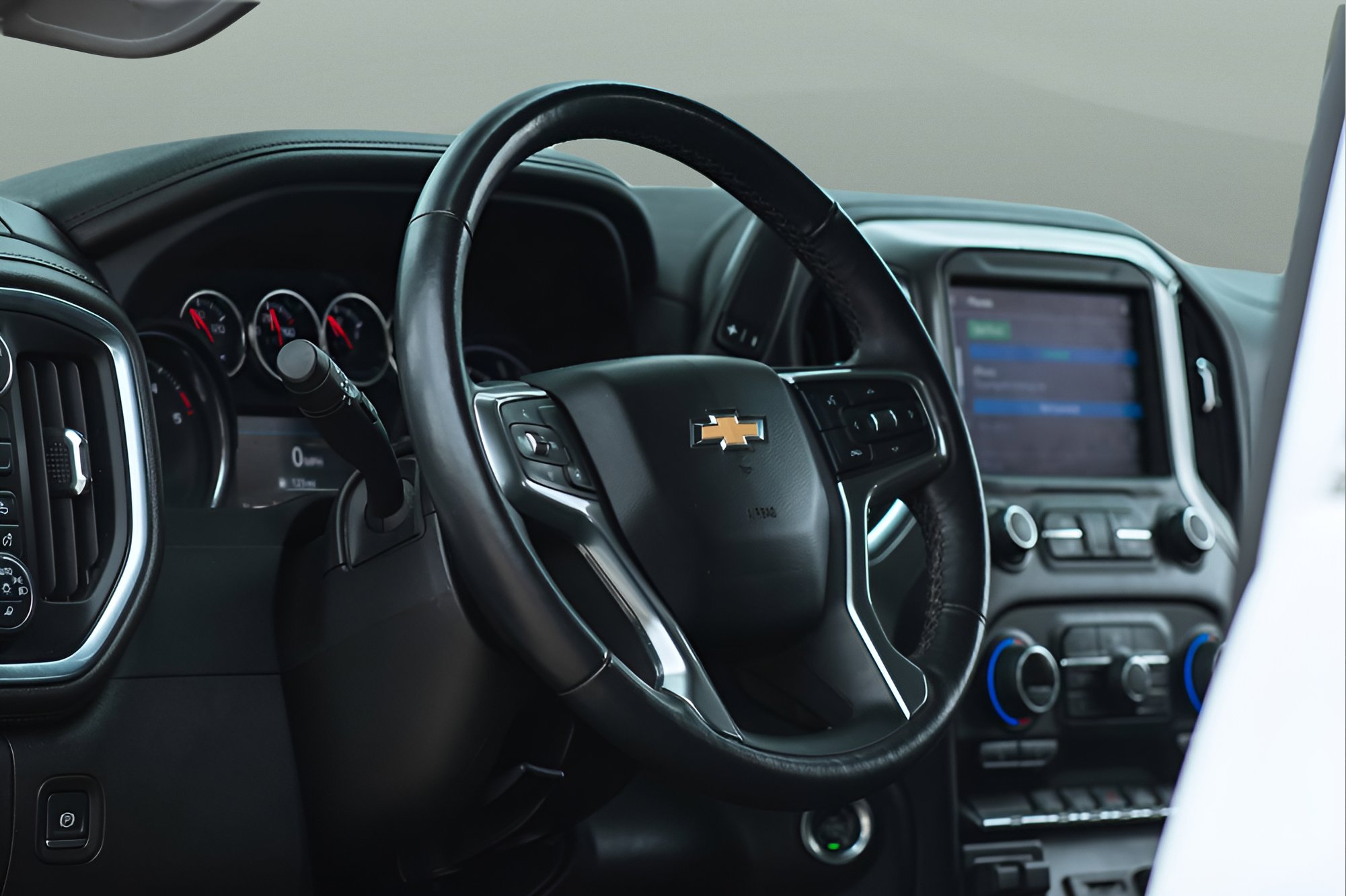 Used 2023 Chevrolet Silverado 2500 LTZ AWD/4WD image 24