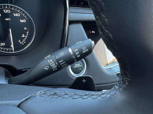 Used 2024 Cadillac XT6 Luxury w/ LPO, Floor Liner Package FWD image 28