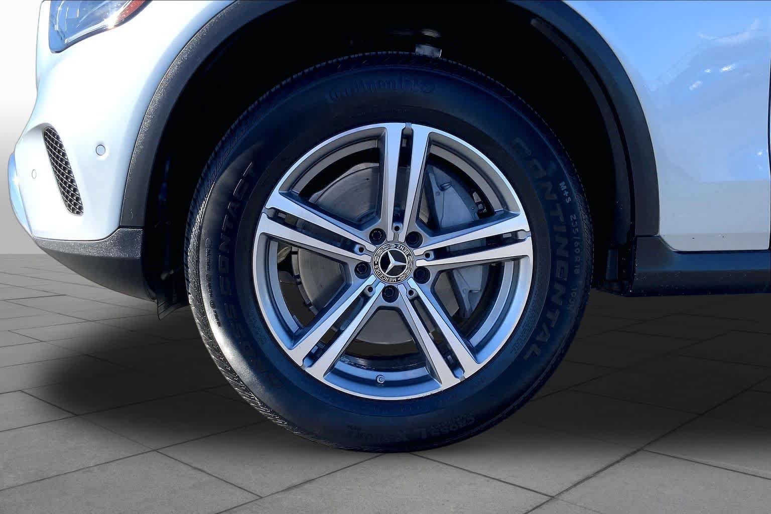Used 2021 Mercedes-Benz GLC 300 4MATIC image 10