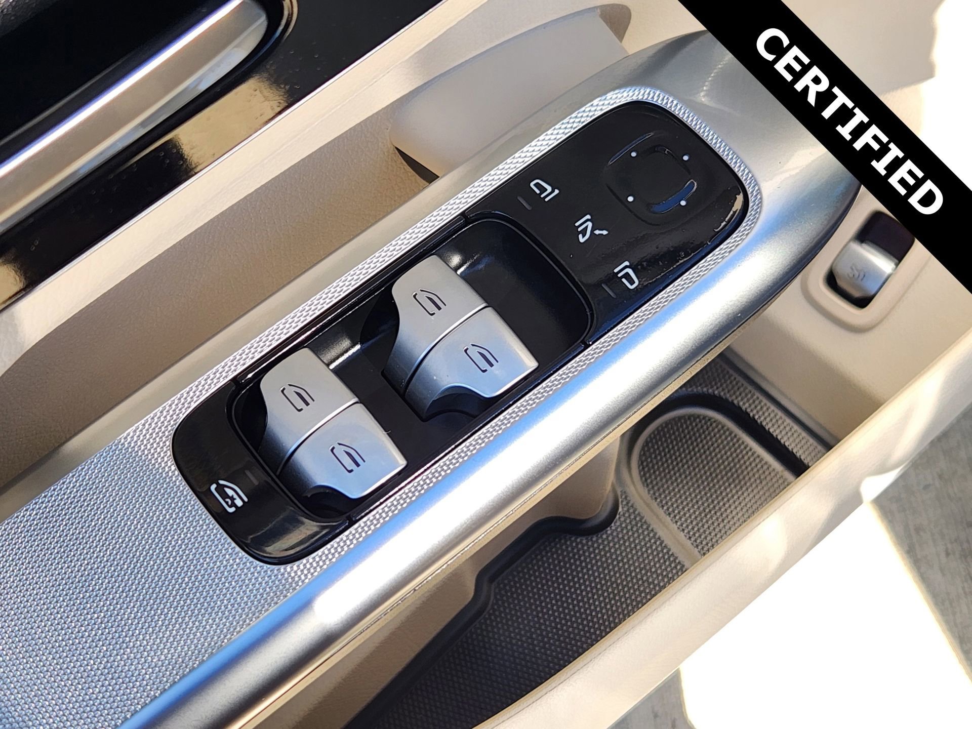 Certified 2023 Mercedes-Benz GLC 300 image 22