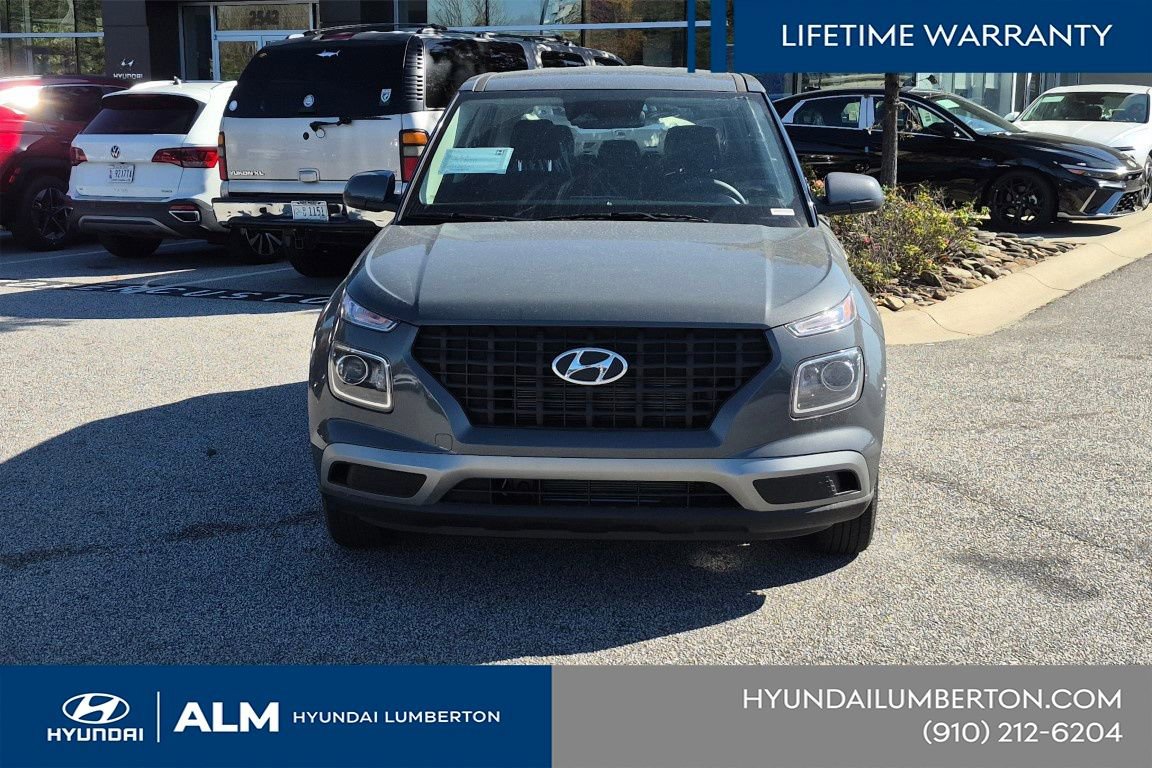 New 2026 Hyundai Venue SE FWD image 3