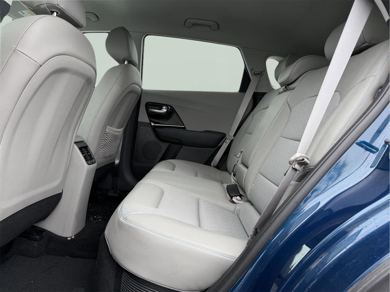 Used 2020 Kia Niro EX image 20