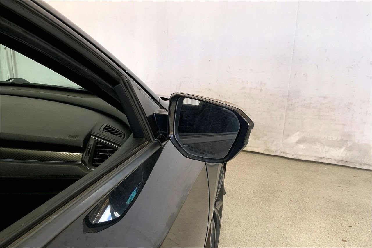 Used 2018 Honda Civic Sport image 11