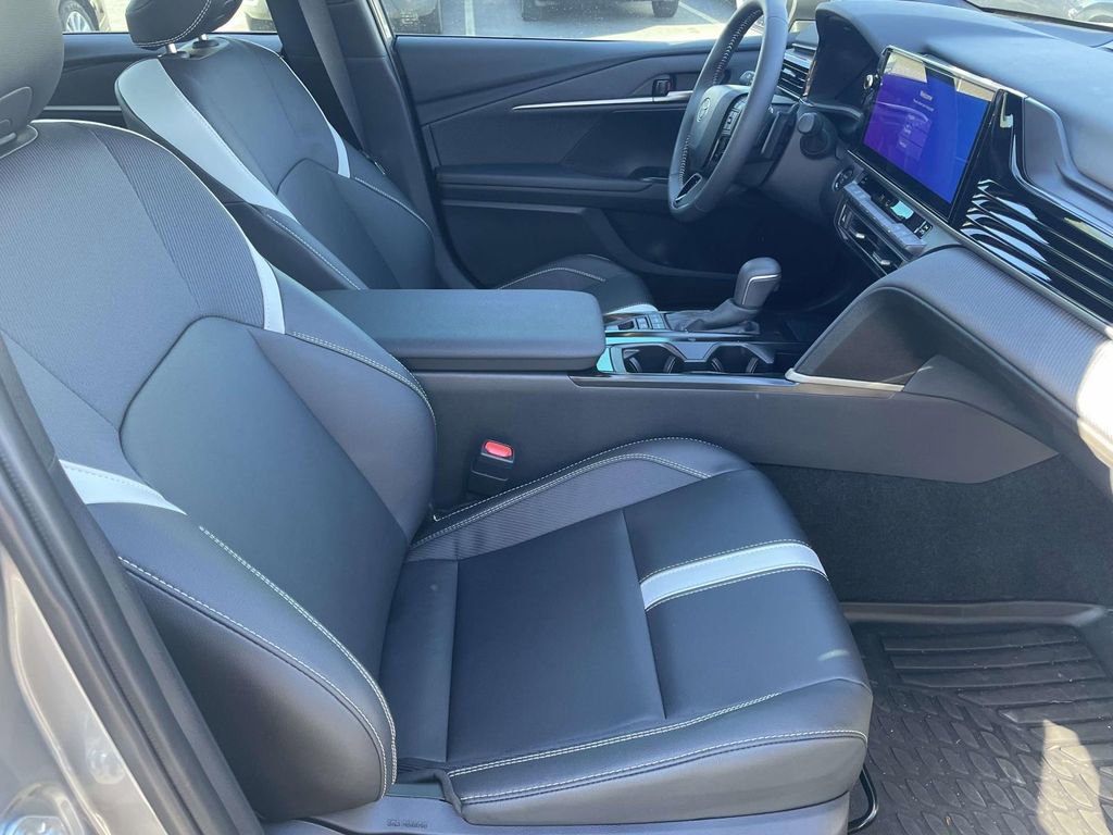 Used 2020 Toyota Camry XSE image 47