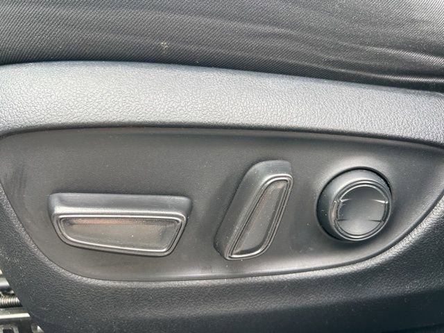 Used 2020 Toyota RAV4 XLE w/ Convenience Package image 27