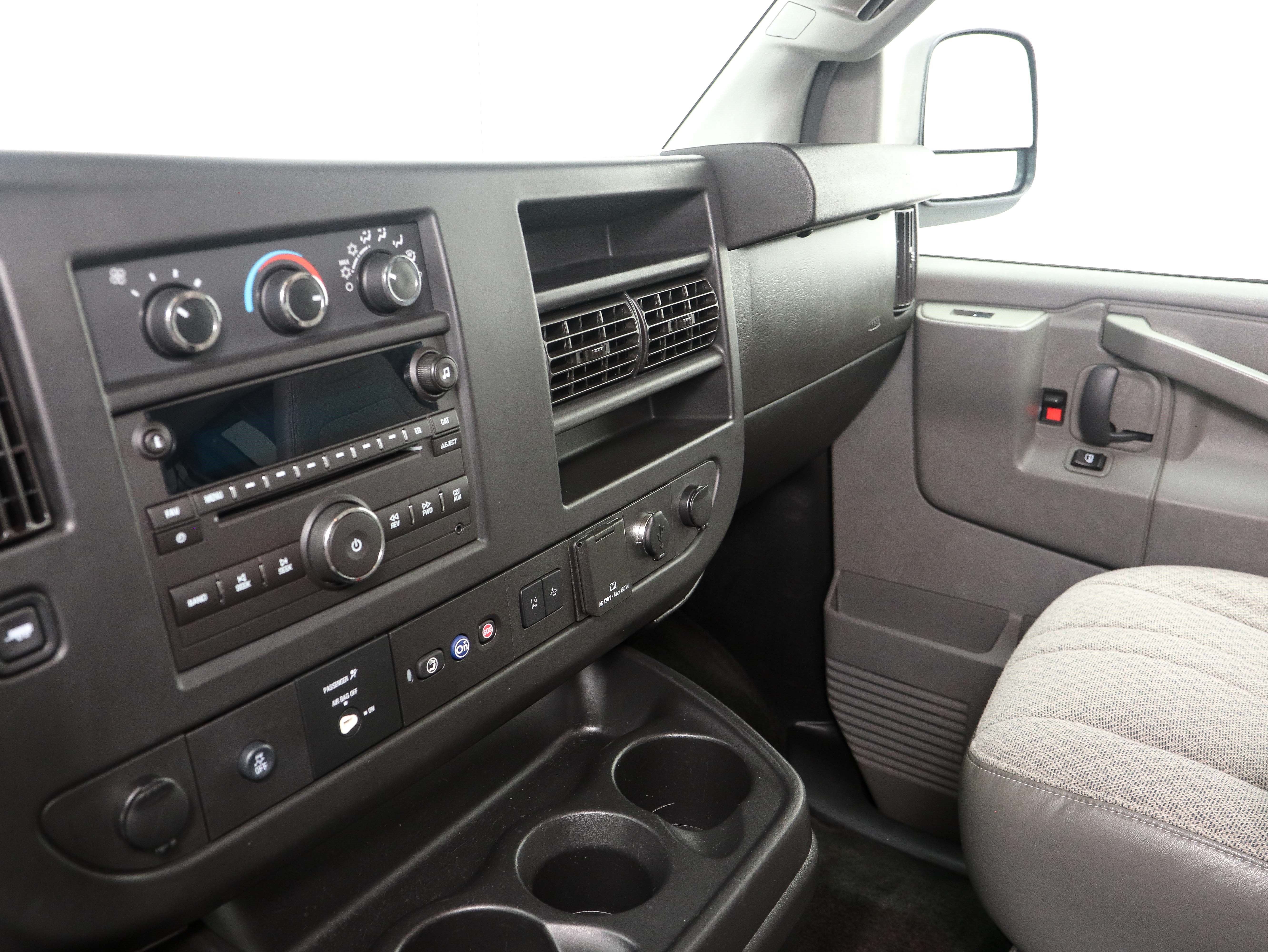 Used 2019 Chevrolet Express 3500 LT w/ LT Preferred Equipment Group RWD image 14
