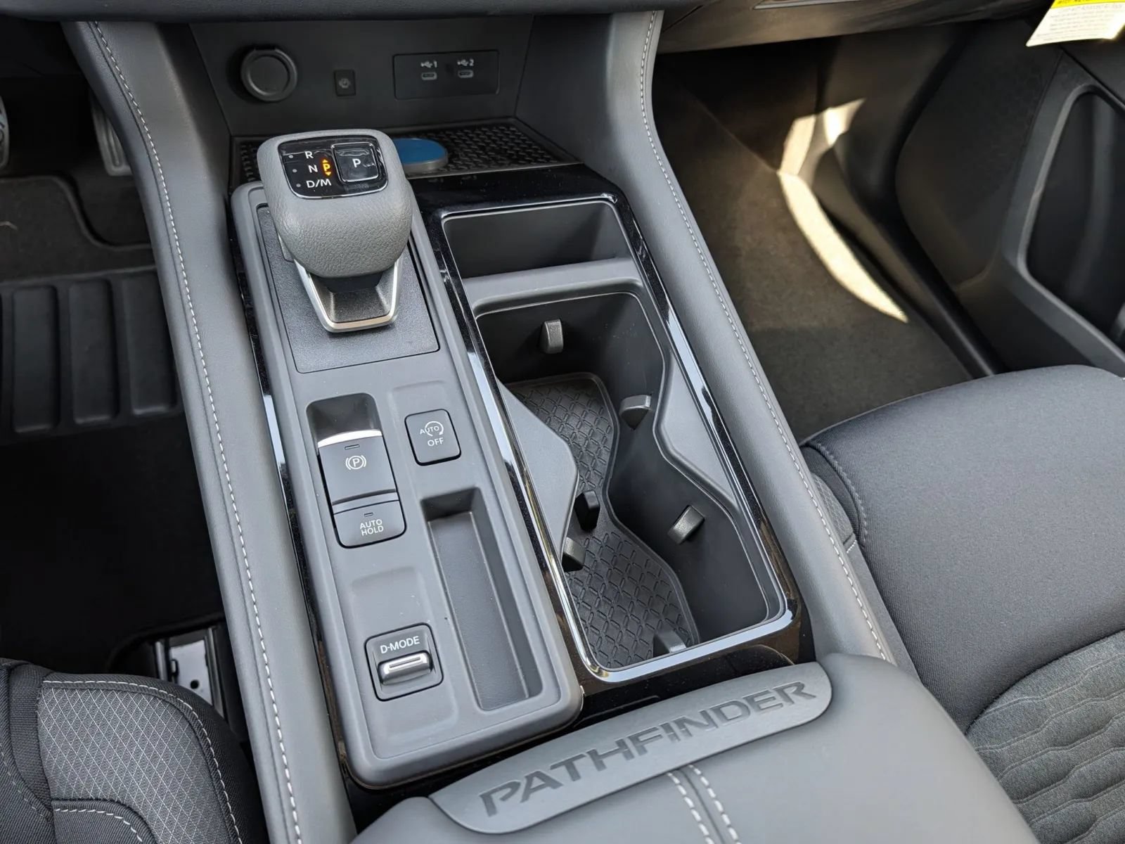 New 2026 Nissan Pathfinder SV w/ SV Premium Package FWD image 22
