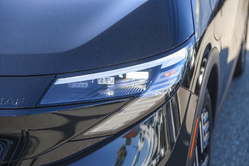 New 2026 Nissan Leaf SV+ w/ Floor Mat Package (SV+) FWD image 4