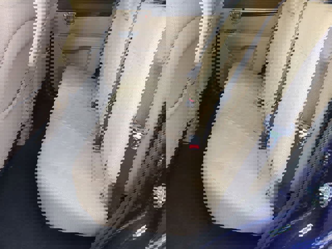 Used 2010 Hyundai Santa Fe GLS image 18