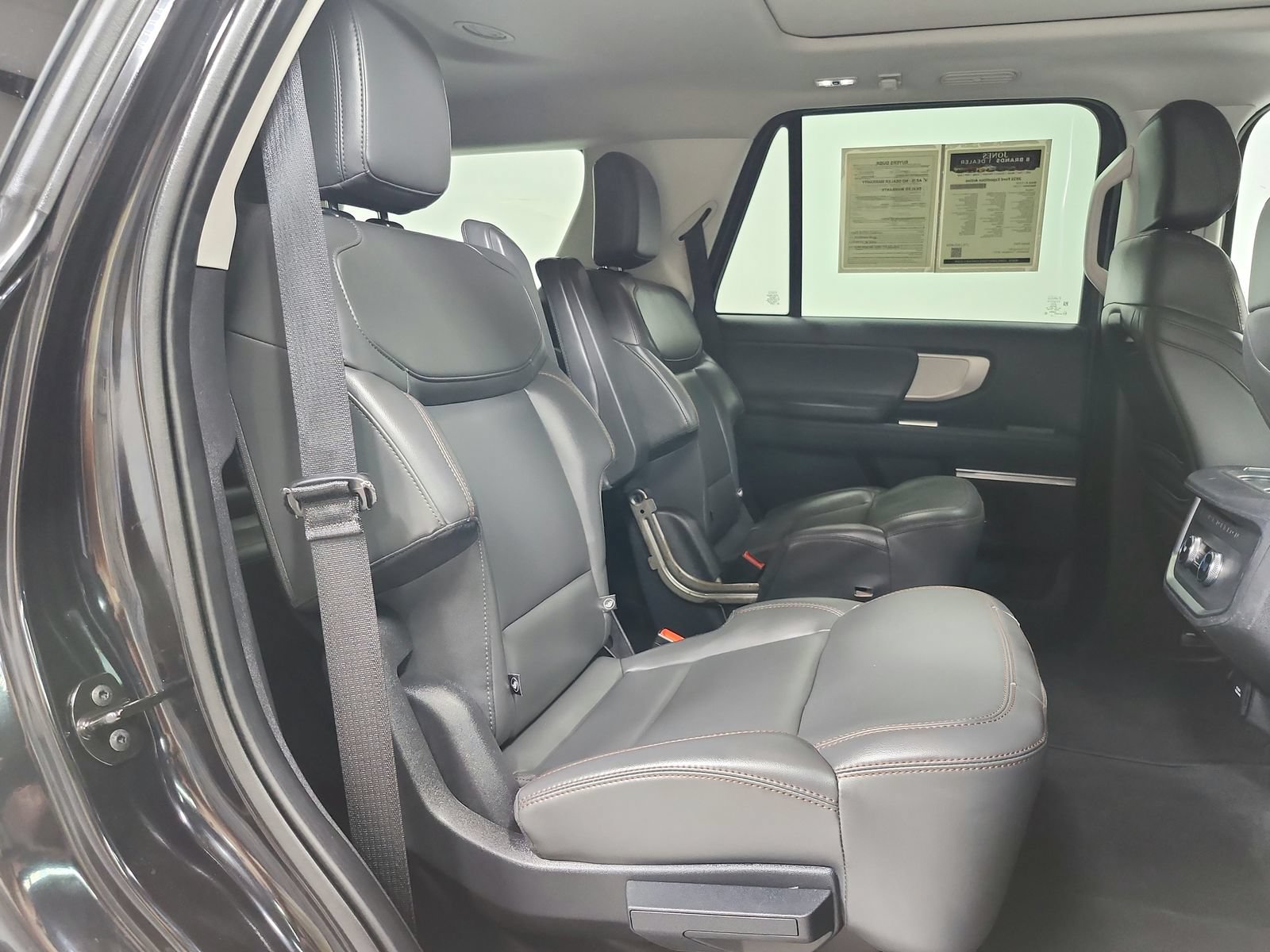 Used 2025 Ford Expedition Active AWD/4WD image 48