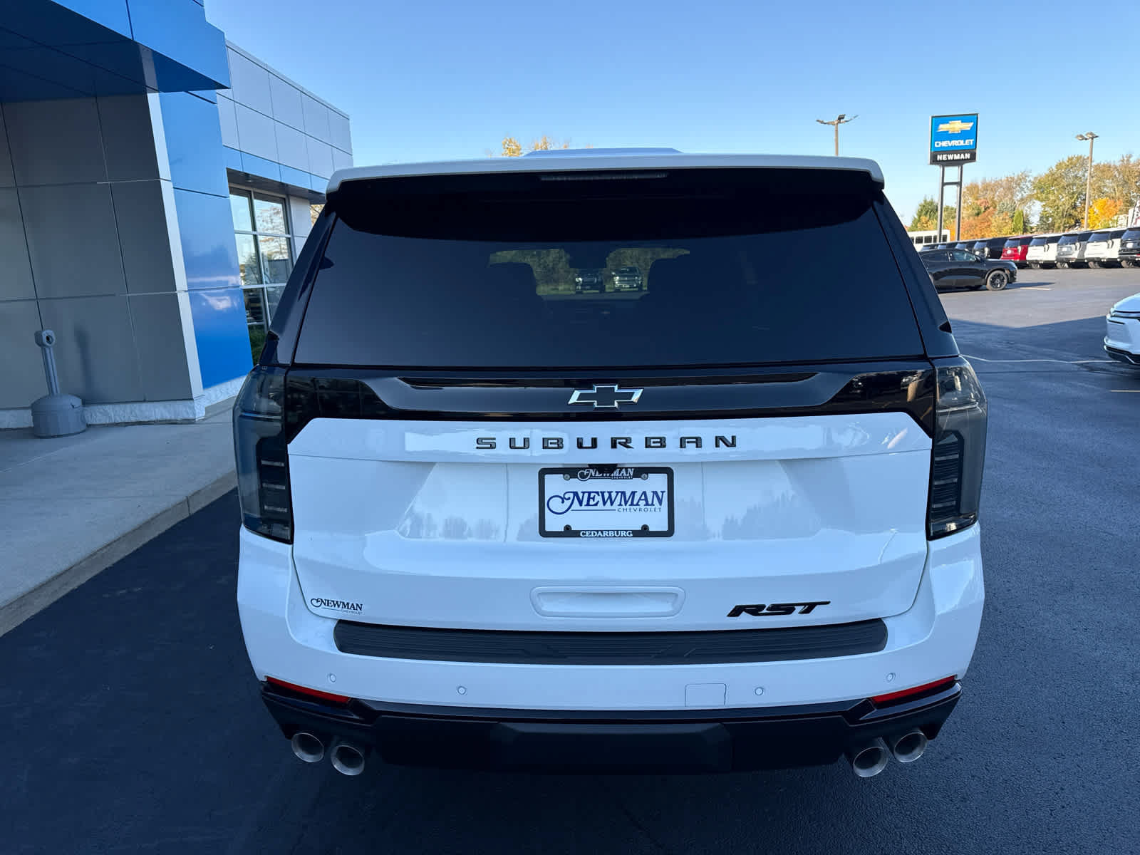 New 2027 Chevrolet Suburban RST w/ Comfort Package AWD/4WD image 10