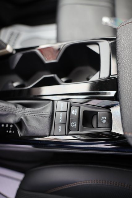 Used 2025 Toyota Camry XLE image 32