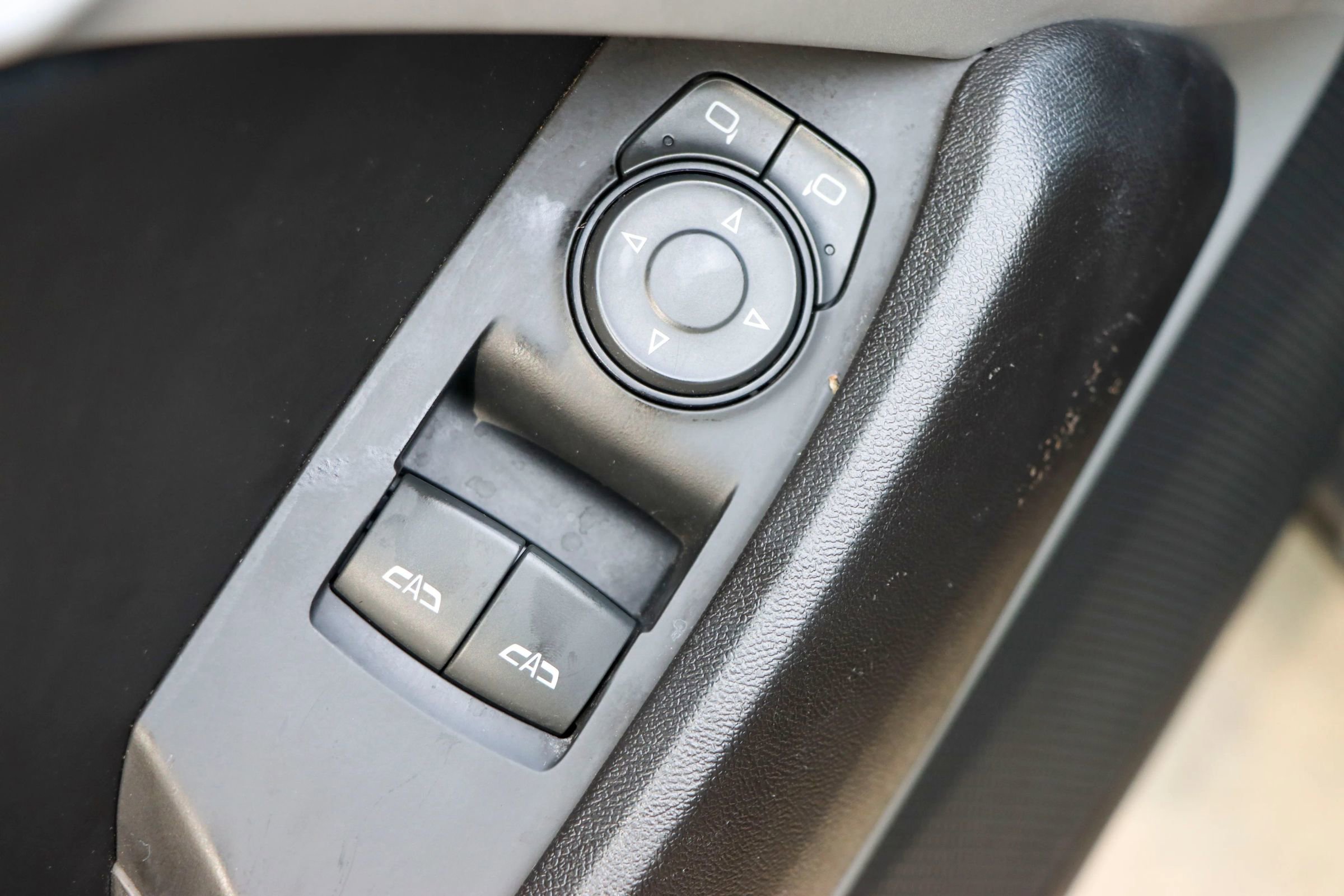Used 2018 Chevrolet Camaro SS image 11