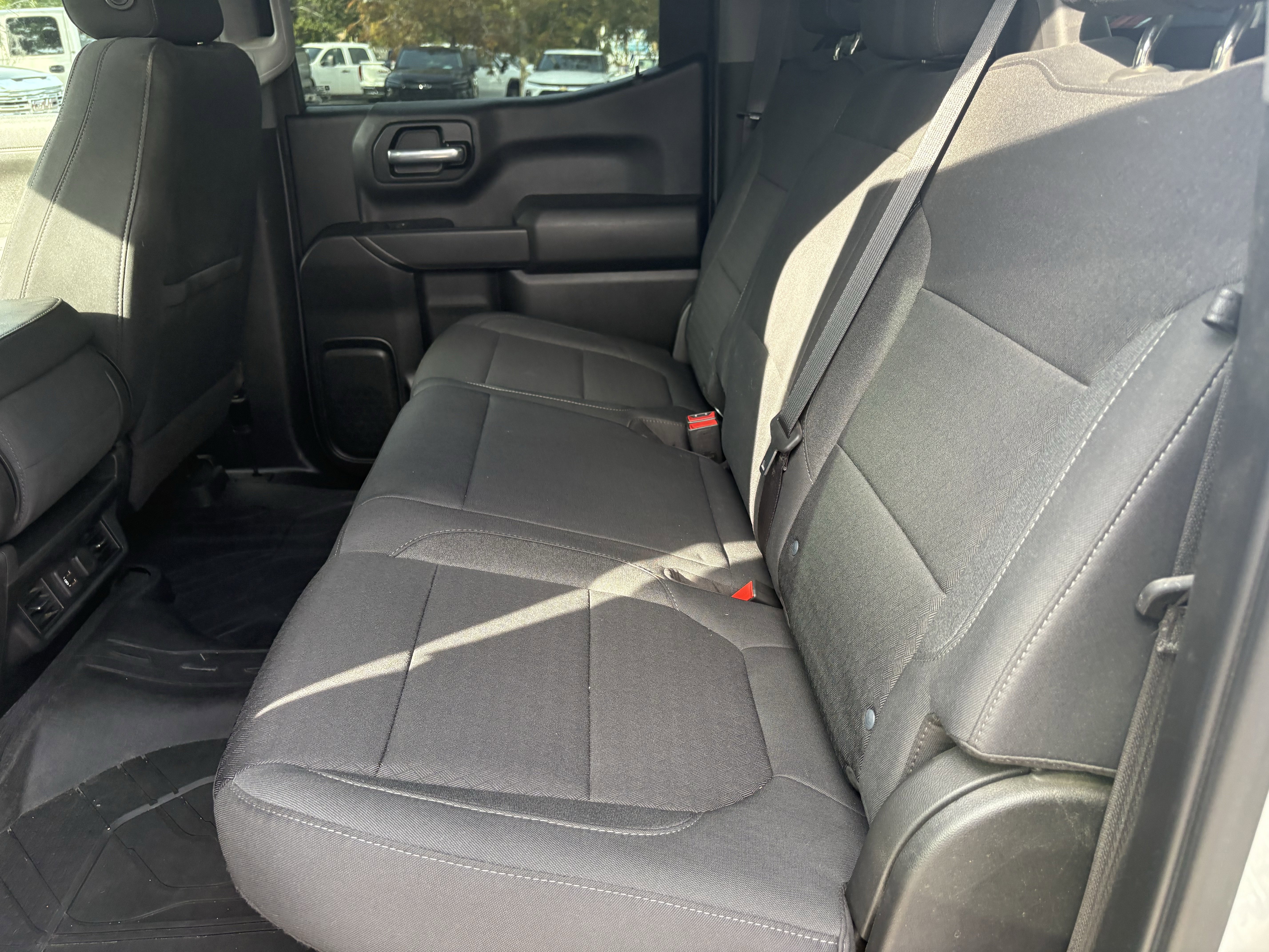 Certified 2022 Chevrolet Silverado 1500 LT image 9