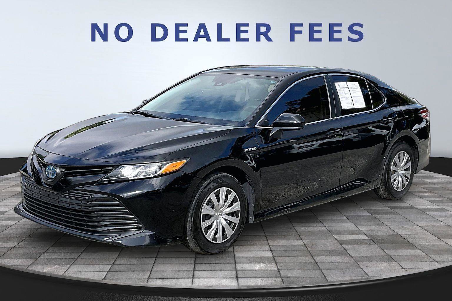 Used 2020 Toyota Camry LE FWD image 1