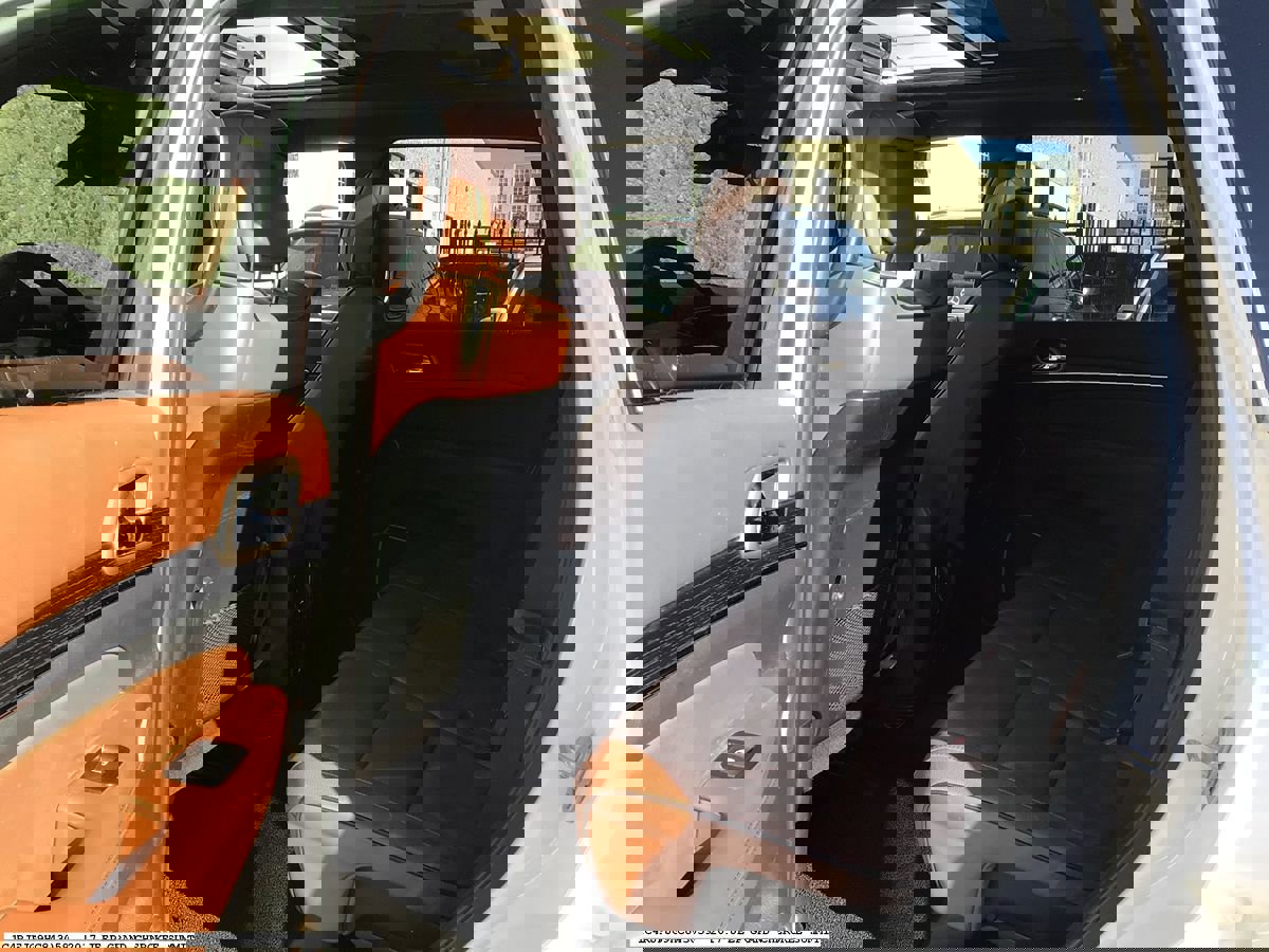 Used 2017 Jeep Grand Cherokee Summit w/ Platinum Series Group image 13